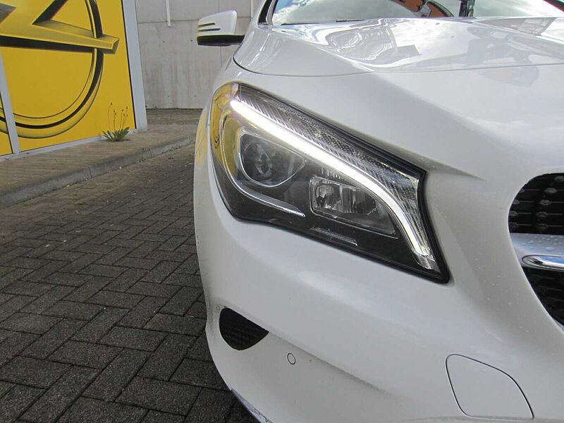 Mercedes-Benz CLA 200 Shooting Brake CLA 200 Panorama/LED High Performance